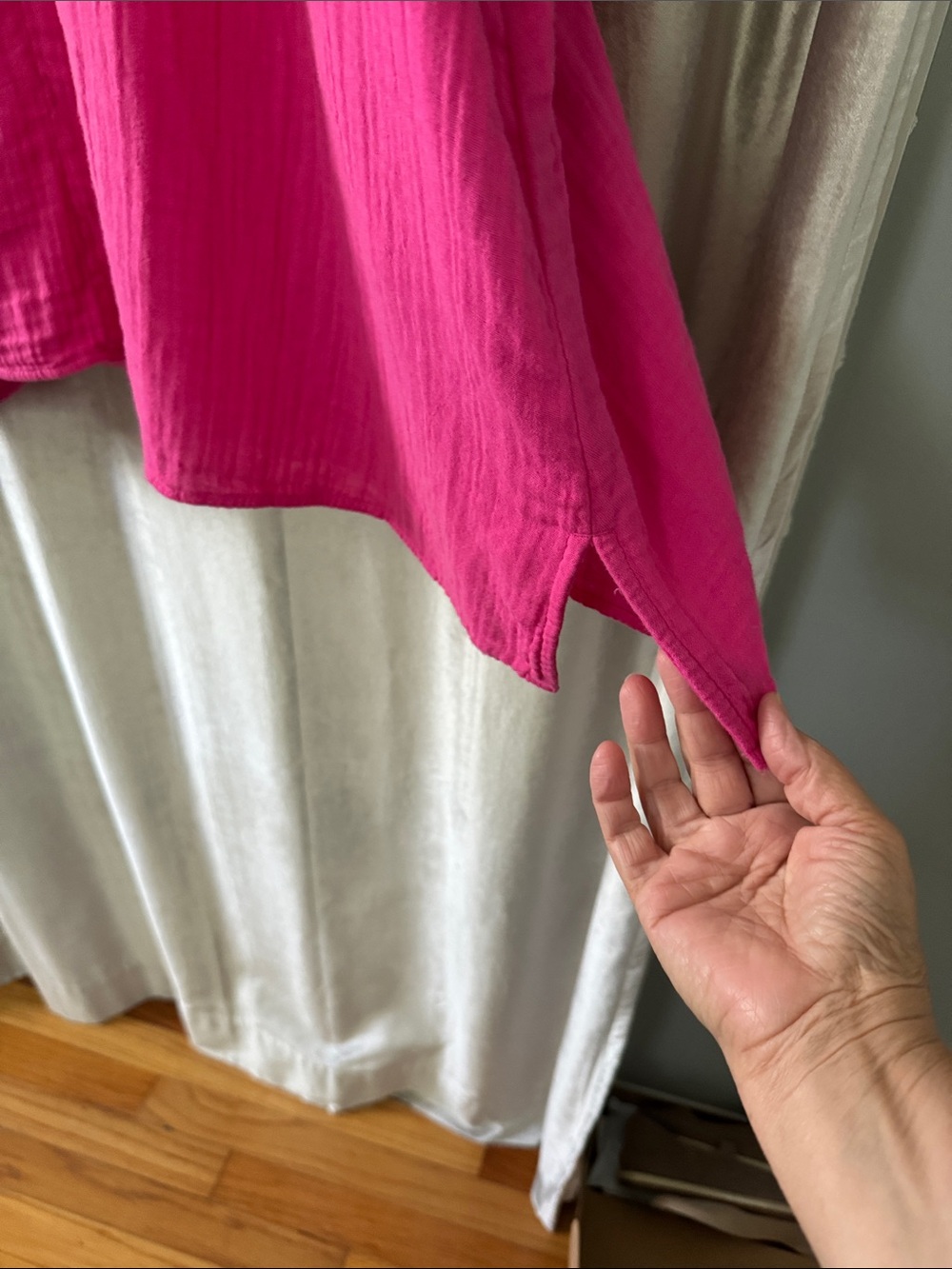 Old Navy Hot Pink V-Neck Gauze Dress - Picture 5 of 8